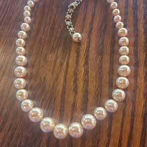 Light color gold pearl necklace